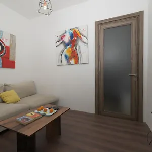 Stylish 2 Bedrooom Centre With Terrace Appartement La Valette